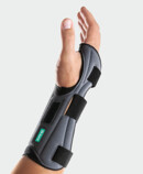 Wrist with JuzoPro Manu Xtec Palmar, side view