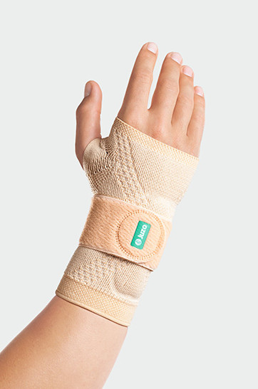 JuzoFlex Manu Xtra Beige Hand with JuzoFlex Manu Xtra in colour Beige